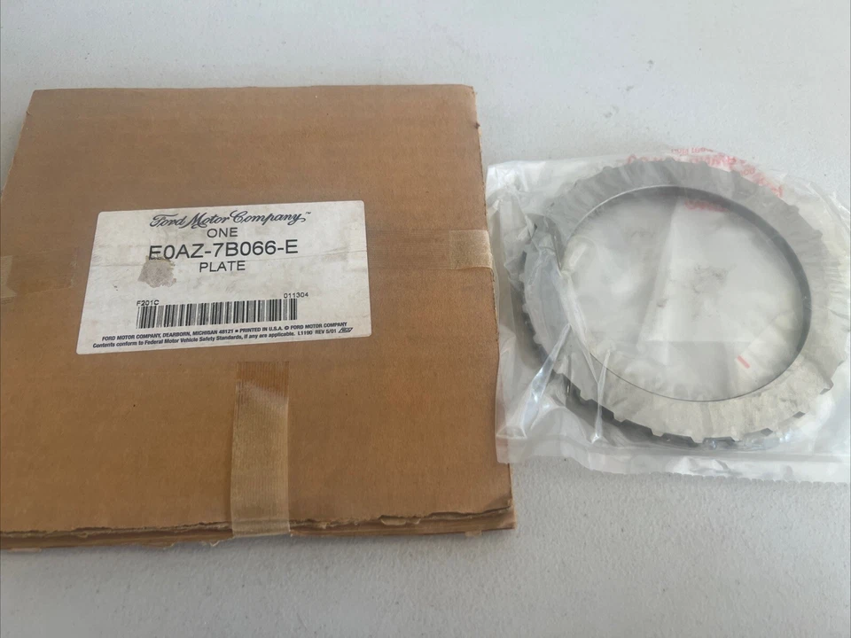 1980 - 1989 FORD MUSTANG AOT ПРЯМОЕ СЦЕПЛЕНИЕ ПЛАСТИНА ДАВЛЕНИЯ E0AZ-7B066-E - НОВЫЙ ИЗ СТАРЫХ ЗАПАСОВ - Изображение 1 из 1