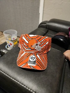 Cleveland Browns '47 Marke Clean Up verstellbar orange Zubaz Mütze NFL neu mit Etikett Einheitsgröße - Bild 1 von 5