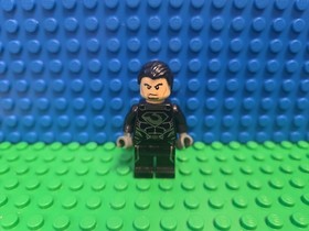 Lego General Zod Minifigure DC Super Heroes 76002 sh0078 CMF Lot Rare Retired 