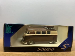 SOLIDO VOLKSWAGEN COMBI MARRON MODIFIÉ 1/18 EN BOITE gé D3 - Picture 1 of 4