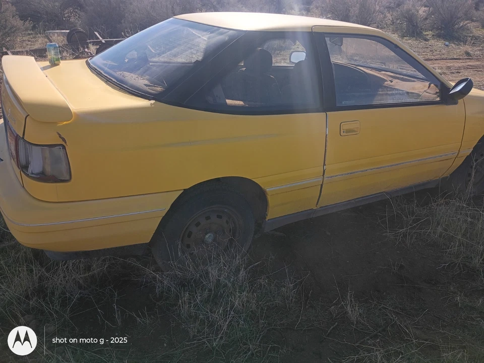 1991 年现代 Scoupe 乘客门裸机原始设备制造商 状况良好 — 第 1/1 张图片