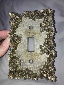 Cubierta de interruptor de luz única vintage flores e hiedra metal plateado - Imagen 1 de 4