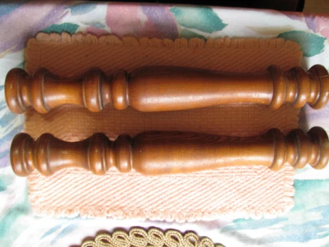 Project Craftsman Two Wood Spindles With Through Hole Cover