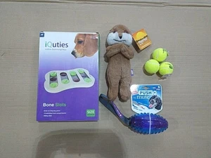 Iquties Bone Slots Good Boy Meerkat Gigwi Push To Mute Toy & Sportspet Balls!! - Picture 1 of 5
