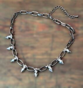 GOTH RIVET SPIKE NECKLACE/CHOKER- 16" INCHES