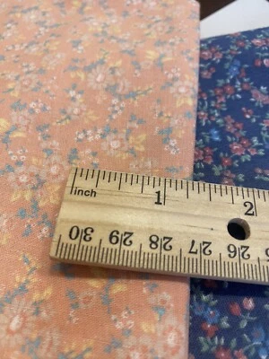 Tela de algodón calicó vintage años 60 70 pequeña escala en melocotón acolchado peso por parte Foto 1 de 4