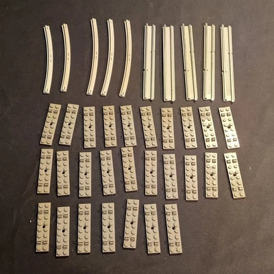 Lot Lego Divers Train Rails 12V voie ferrée 7855 7850 #2 - Photo 1/4