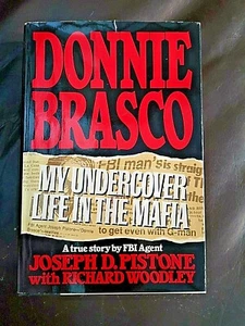 DONNIE BRASCO by Joseph Pistone 1987 hardback first edition Mafia Undercover - Picture 1 of 7