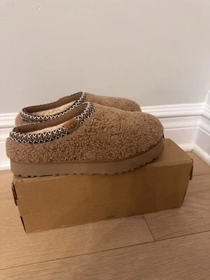 Nuevo Auténtico Niños Grandes Talla 6 Ugg Maxi Rizado Tazz Castaño K/1167810K Foto 1 de 4