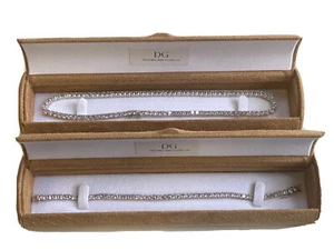 Weißgold-Finish erstellt Diamant Halskette und Armband in beige Samt Geschenkbox - Bild 1 von 5