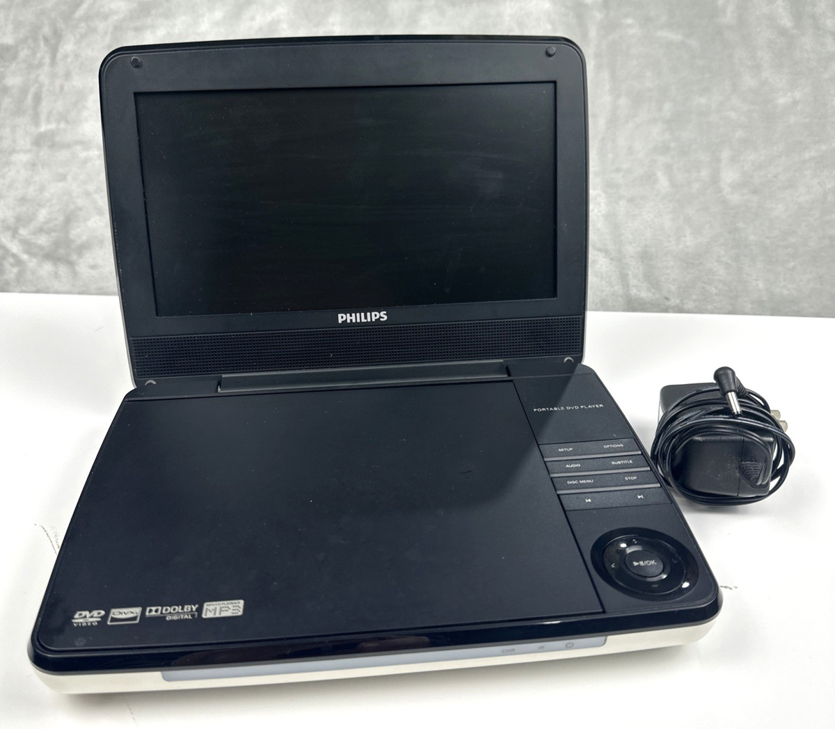 フィリップス ポータブルDVDプレーヤー 2007 Philips Portable DVD player. Not Tested. Use For Parts