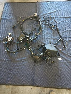 Arnés de cableado del motor Subaru Outback 2024 2,4 L usado OEM Foto 1 de 4