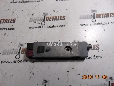 Amplificador De Antena Mercedes Clase E W212 A2128703989 Usado 2013 - Imagen 1 de 4