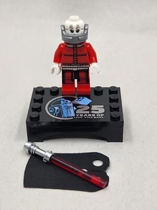LEGO Star Wars Darth Malak Minifigure With 25th Anniv. Stand 75379 - Picture 1 of 1
