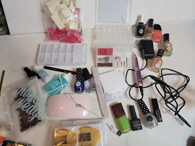 Gran Lote De Kit De Cuidado De Uñas Taladro Luz UV Manicura Esmalte De Uñas Forma Gruesa Foto 1 de 4