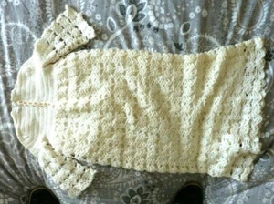 A LOVELY SET OF VINTAGE BABYS CHRISTENING OUTFIT HAND CROCHED SEE SCANS - Picture 1 of 5