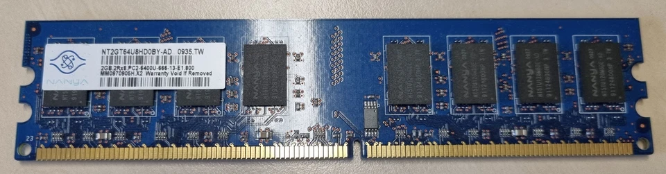 Nanya memoria RAM NT2GT64U8HD0BY-AD PC2-6400 2GB DDR2 800MHz - Immagine 1 di 3