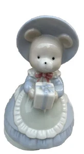 Vintage norcrest ceramic mother bear music wind up My Favorite Things Figurine - Picture 1 of 9