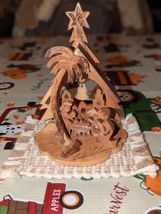 Vtg Hand Carved 3-D Olive Wood Manger Nativity Set From Holy Land in Israel 5" - Picture 1 of 12