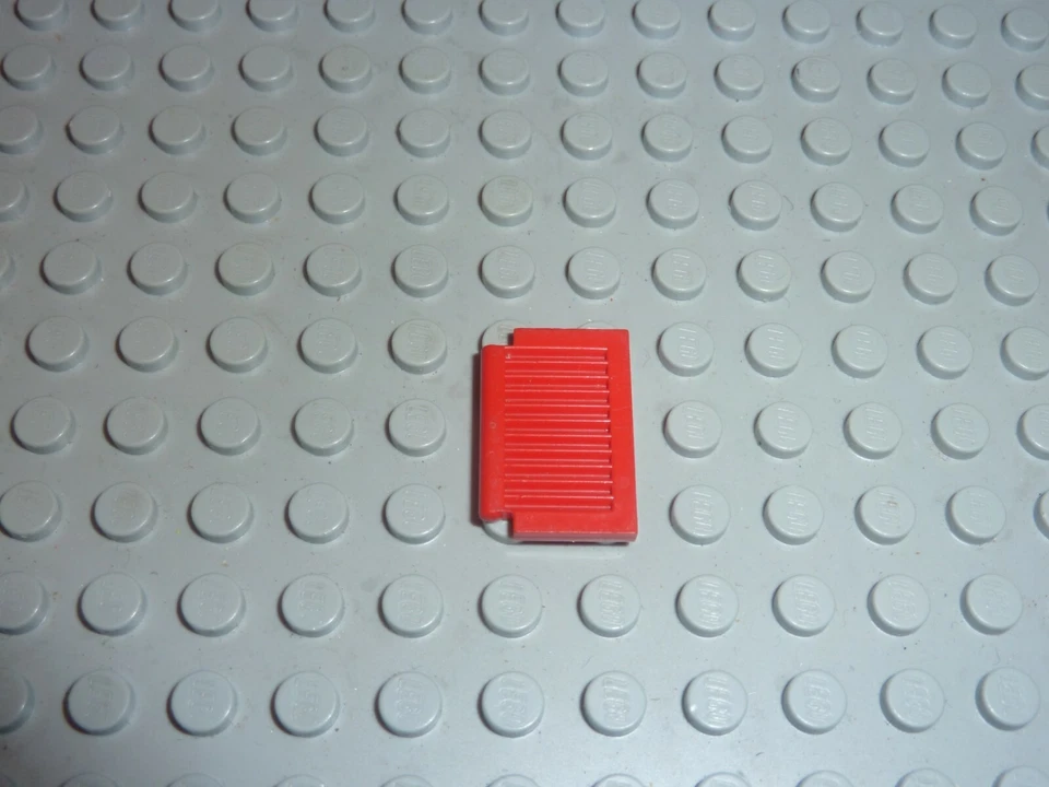 1 x LEGO Red Window 1x2x2 Shutter / 3582 Set 9353/6765/6392/6389/6552/6389/7720. - Photo 1/1