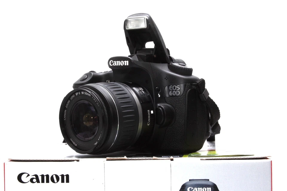 Canon EOS 60D 18 MP FULL HD DSLR mit Canon EF-S 18-55mm II Objektiv und OVP - Bild 1 von 4