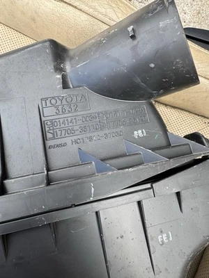 LEXUS NX300H 2016 2018 FILTER BOX - image 1 of 4