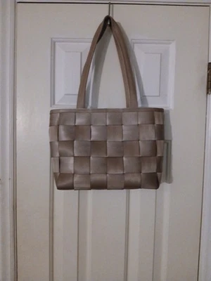 Harveys The Original Bolso Cinturón de Seguridad Doble Asa Bronceado Bolso de Hombro Construido en EE. UU.  Foto 1 de 4