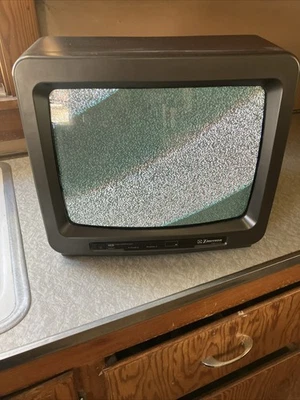 Emerson TC1375A 13" Retro Gaming CRT TV  - Image 1 of 4
