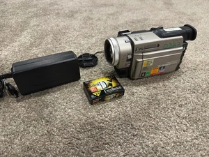 Sony DCR-TRV900 MiniDV CABEZALES LIMPIADOS! ¡TOTALMENTE PROBADO! - Imagen 1 de 8