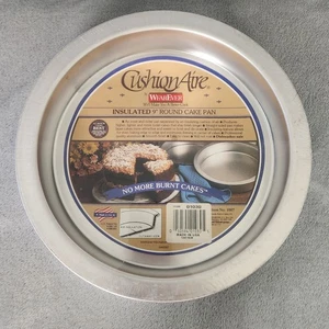 Padella per torte rotonda isolata vintage Cushion Aire WearEver 9" articolo n. 1007/01030 NUOVO - Foto 1 di 10