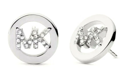 NUEVOS ARETES MICHAEL KORS PLATA CRISTAL PAVÉ MONOGRAMA PRECIO DE VENTA SUGERIDO POR EL FABRICANTE 85,00 $ Foto 1 de 4