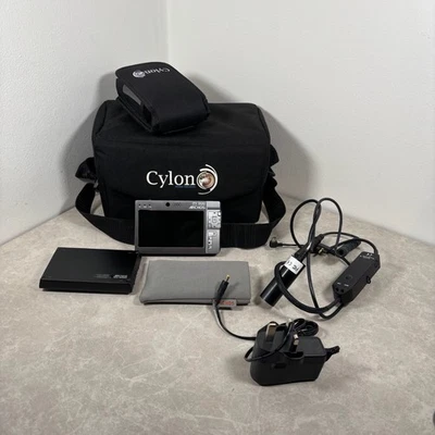 Archos AV500 AV 500 100 GB DVR Multimedia Player + spare battery + camera + case - Image 1 of 4