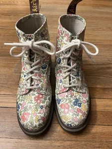Dr. Martens Liberty London Boots Floral 8 Eye Leather US Size 8 - Picture 1 of 5