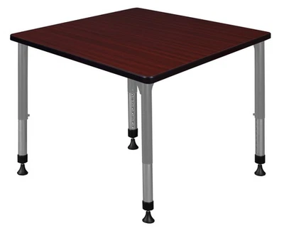 Mesa de actividades de aula ajustable de altura cuadrada Regency Kee de 30 pulgadas Foto 1 de 4