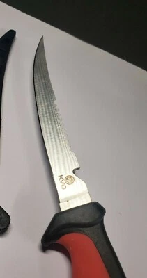Cuchillo de filete Mustad KVD Chef grado recubierto de titanio acero inoxidable 7" rojo y negro Foto 1 de 4