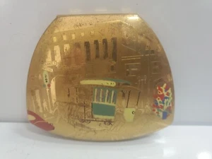 Vintage Elgin Américain Doré Etched Design Poudre Maquillage Compact 4554/1 - Picture 1 of 6