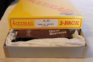 HO Scale Accurail, 3 Pack, 40' Steel Box Car, Great Northern, #3310 - Picture 1 of 3