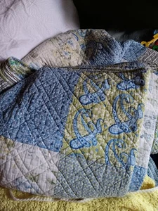 Floral Quilt Queen Size,Green/blues Coverlet Reversible Soft Excellent  - Picture 1 of 22