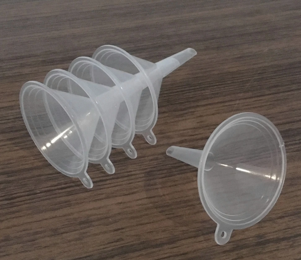 100 Stück Mini-Kunststofftrichter Transparent – Für Parfüm, ätherische Öle, Lotion, 6 X 31 X 38 Mm
