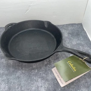 Cabelas 12" Cast Iron Skillet Dual Pour Spouts brand New - Picture 1 of 11