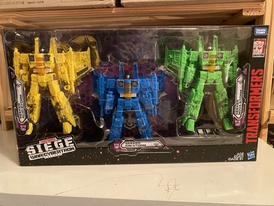 Transformers - WFC Siege - RAINMAKERS Seeker 3 pack - new/sealed - Image 1 of 2