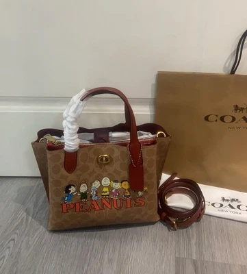 New COACH CBF72 × PEANUTS Willow Tote Bag 24 Handbag Snoopy /Friends outlet US - Image 1 of 4