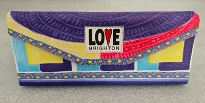 Estuche para gafas plegable Brighton #BRD30314 Love "Diversión en el sol" 6,25" x 2,75" Foto 1 de 3