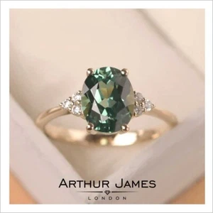 Mum's Gift Vintage Wedding Ring Designer 925 Silver Jewelry Oval Green Gemstone - Picture 1 of 9