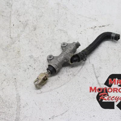 01 02 03 04 05 06 CILINDRO MAESTRO FRENO TRASERO HONDA CBR600F4I 600 OEM i4 Foto 1 de 2
