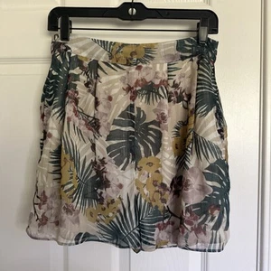 WALTER BAKER Key Largo Tropical Floral Print Janelle High Waist Chiffon Shorts 6 - Picture 1 of 9