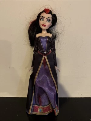 Muñeca Reina Malvada Princesa Villanos Disney Colección Negra y Brillos Blancanieves Foto 1 de 4