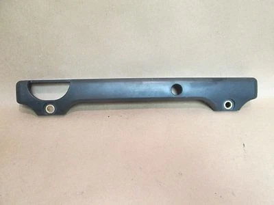 Maserati Coupe - Gransport - Riel inyector de combustible LH / Cubierta de tubo #189124 Foto 1 de 3