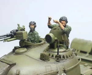 (PreOrder) Set 02 NVA Tank Crews Vietnam war 1:35 Pro Built Model - Picture 1 of 4