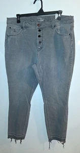 Time And Tru grau High Rise Crop Button Fly Skinny Jeans Gr. 18 - Bild 1 von 2